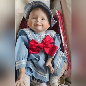 VINTAGE ASHTON DRAKE GALLERIES..."AMANDA" DOLL